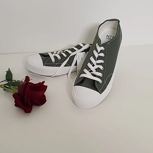 Brand new H&M Man's Essentials Canvas Sneakers Size 12 US. - Picture 4 of 6